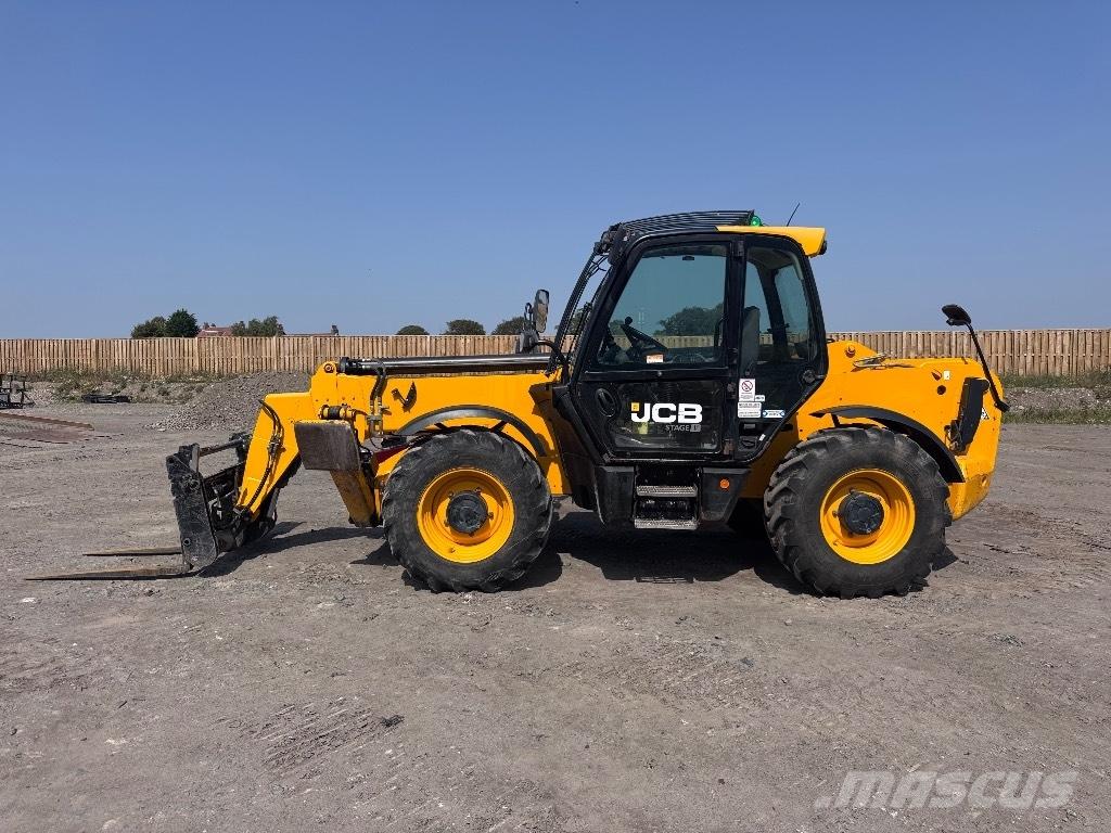 JCB 540-140 Teleskopski viličarji