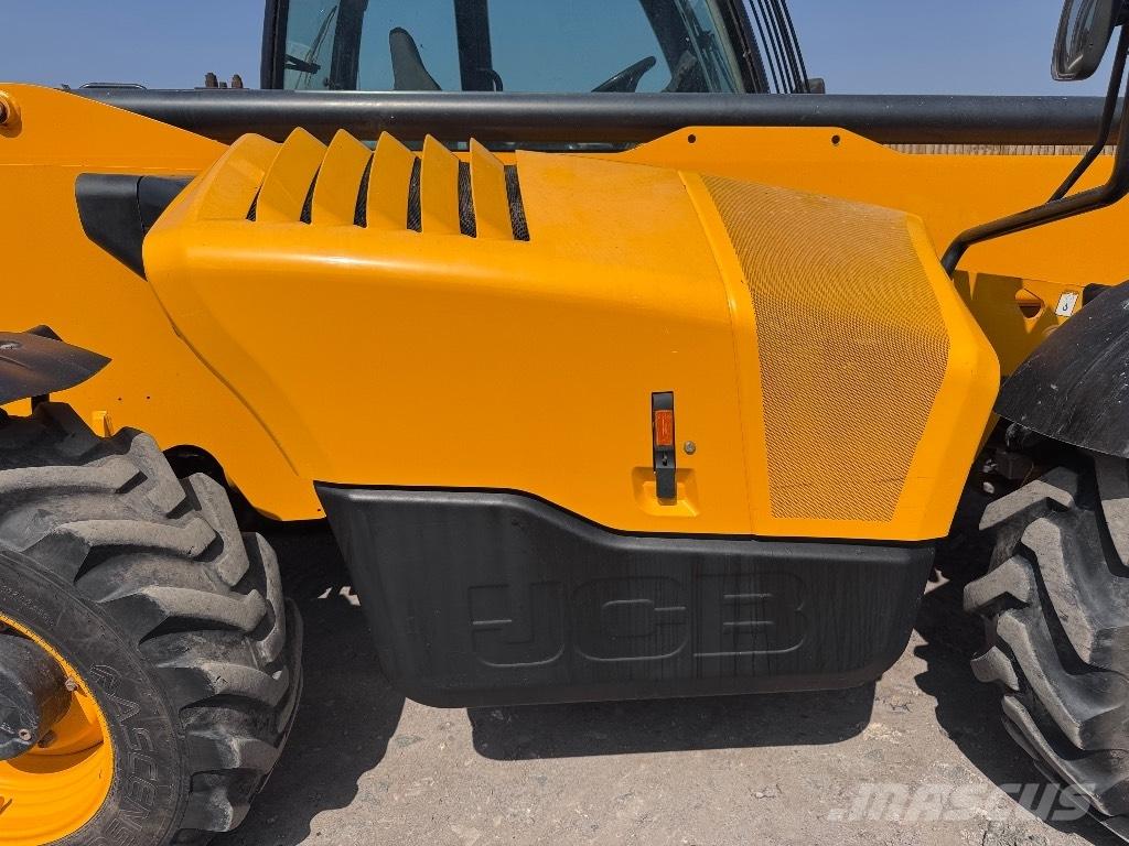 JCB 540-140 Teleskopski viličarji