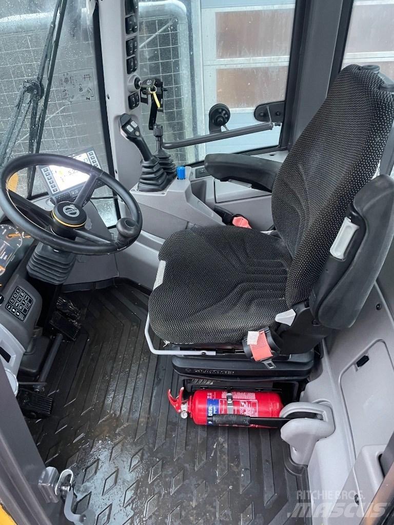 Volvo L45H Kolesni nakladalci