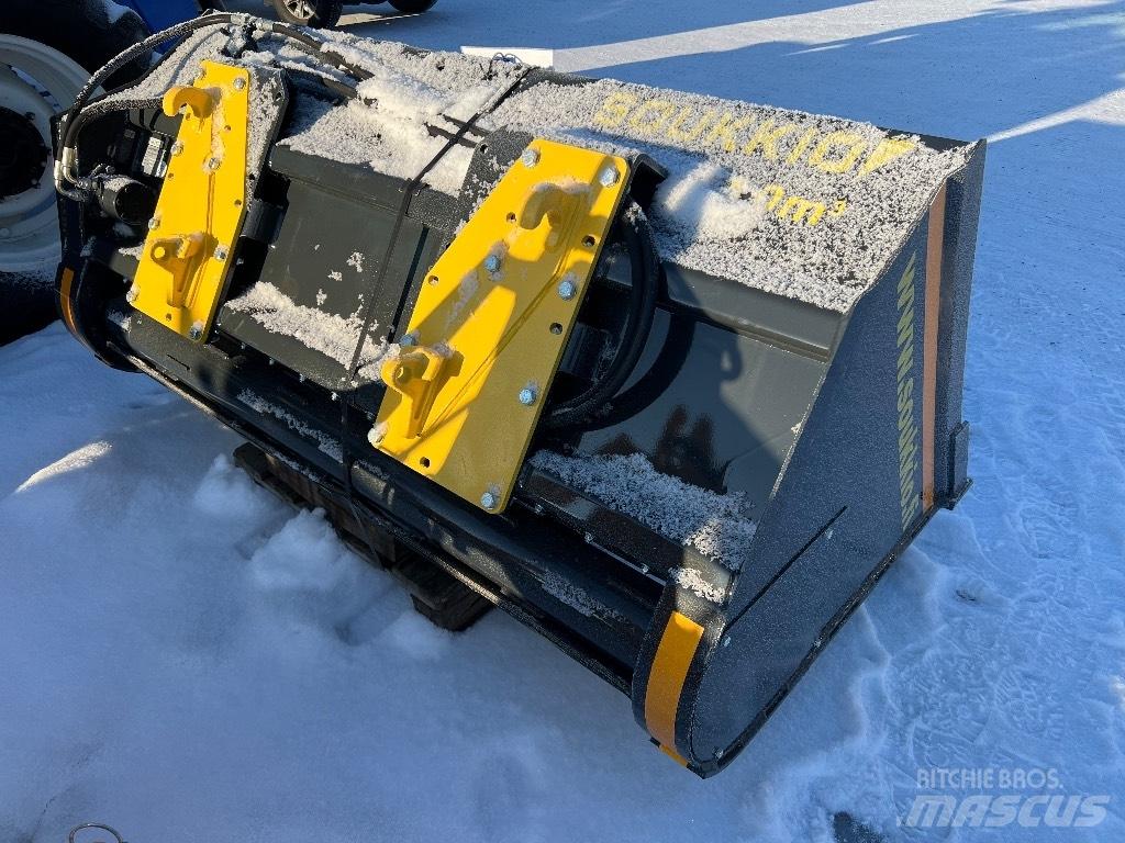 Soukkio HK 1.0m^3 Trosilci peska in soli