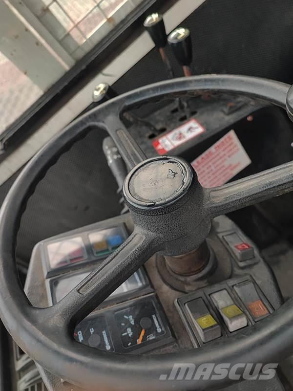 Commander C40SA Bočni viličari