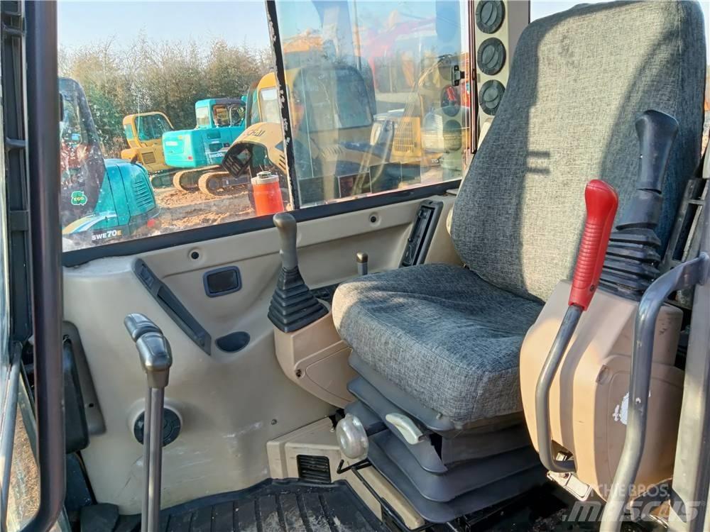 Doosan DH60-7 Bagri goseničarji