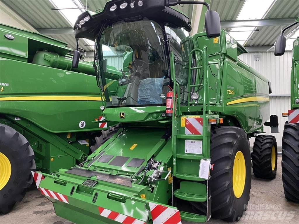 John Deere T550i Kombajni