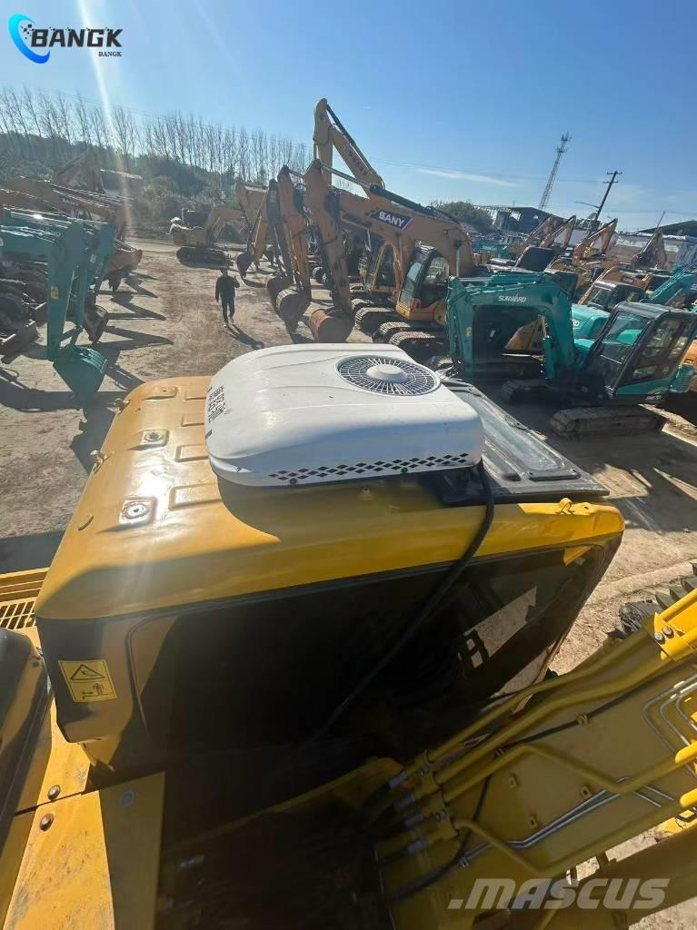 Komatsu PC 130 Bagri goseničarji