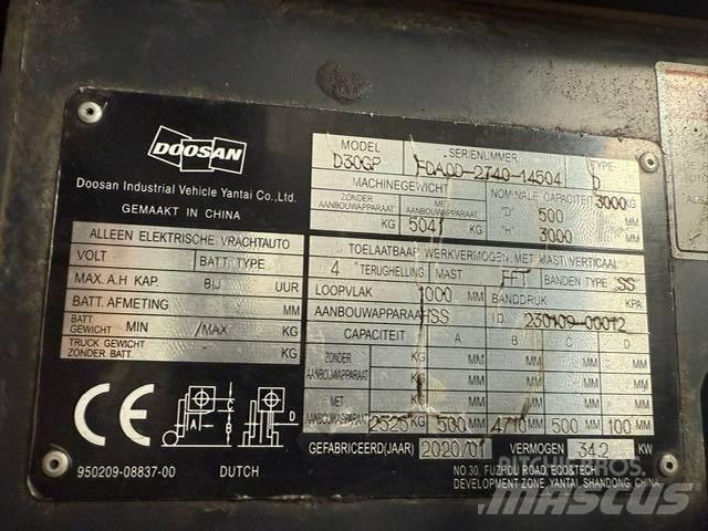 Doosan FD30 Dizelski viličarji