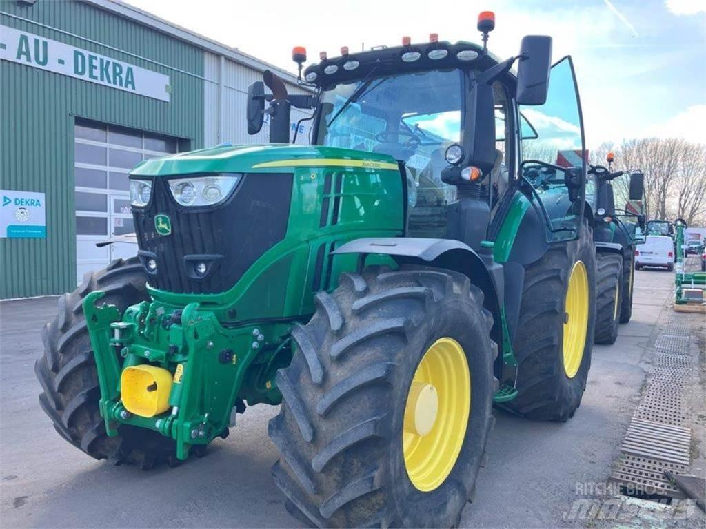 John Deere 6250R Traktorji