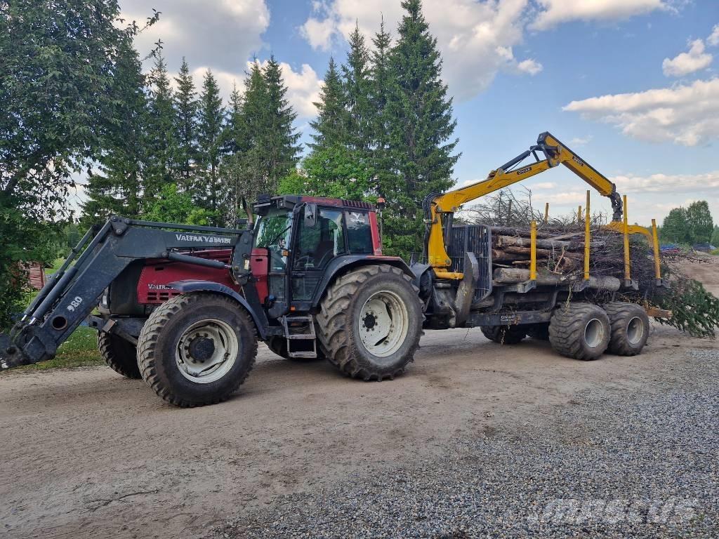 Valtra 8450 Hitech Traktorji
