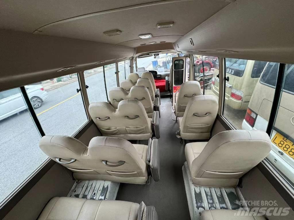 Toyota Coaster Bus Mini avtobusi