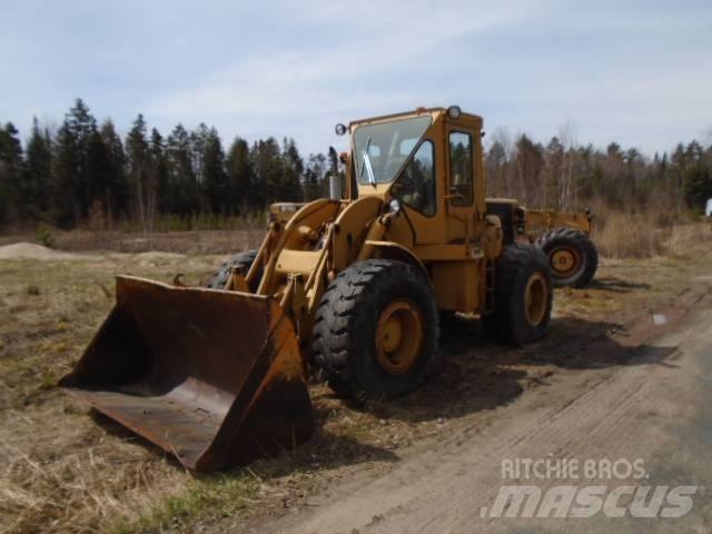 CAT 950 A Kolesni nakladalci