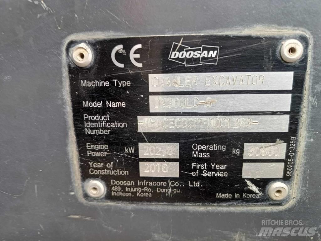 Doosan DX 300 LC-5 Bagri goseničarji
