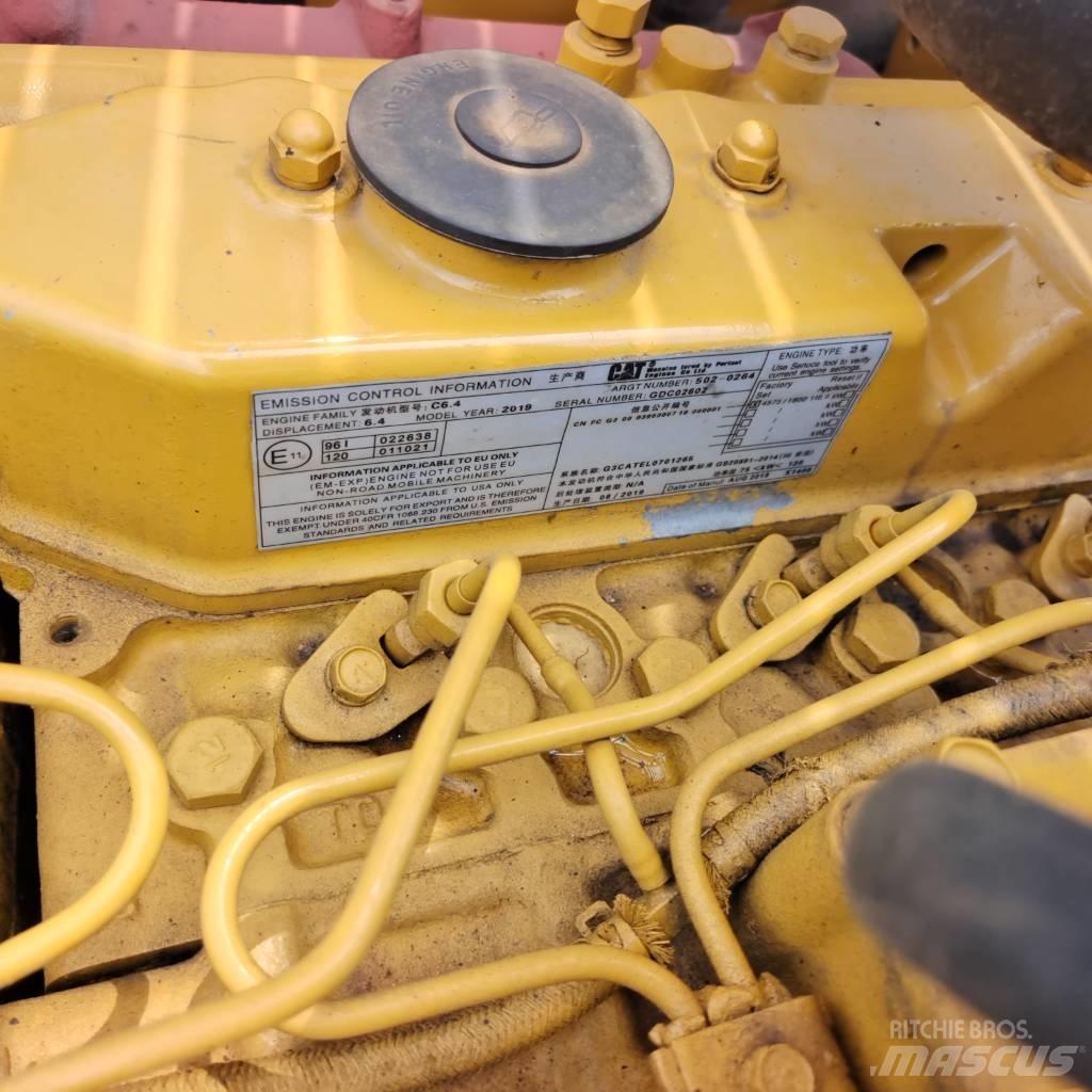 CAT 320CL Bagri goseničarji