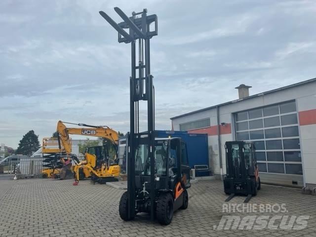 Doosan D35C-9 Dizelski viličarji
