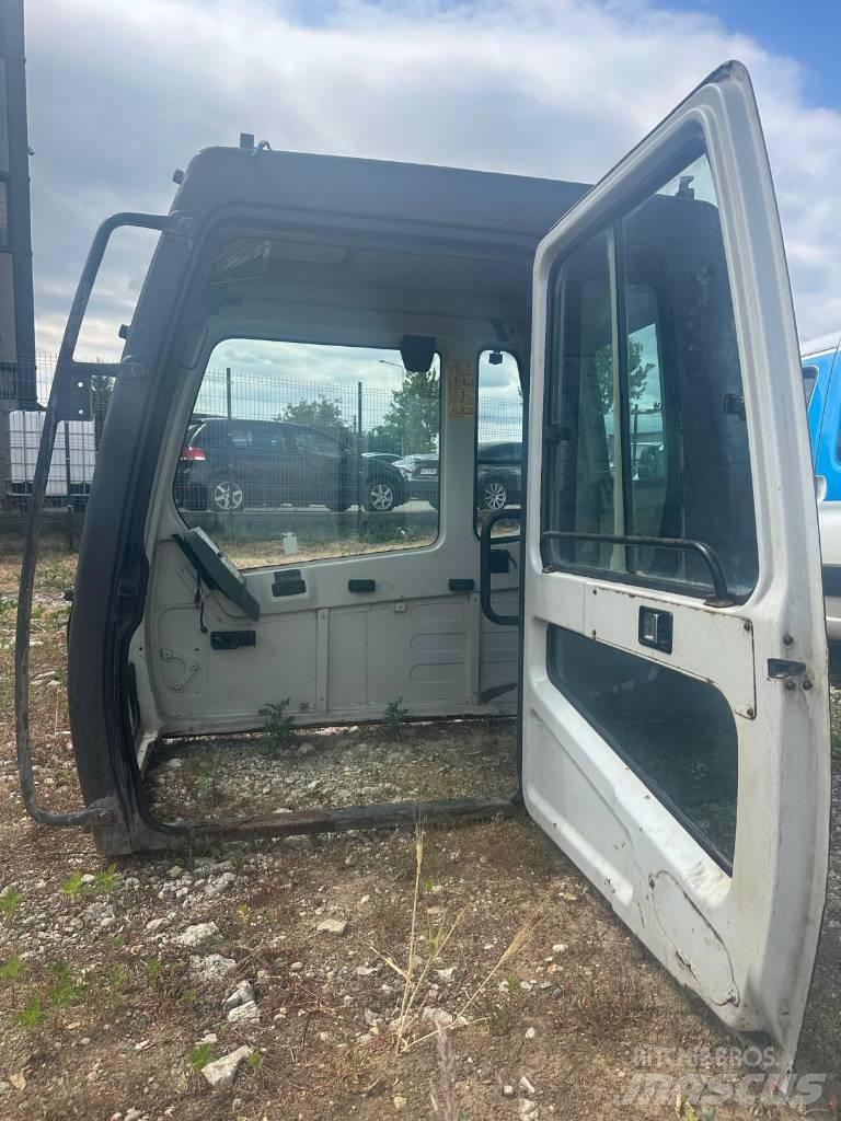 Hyundai 320 LC7A Bagri goseničarji