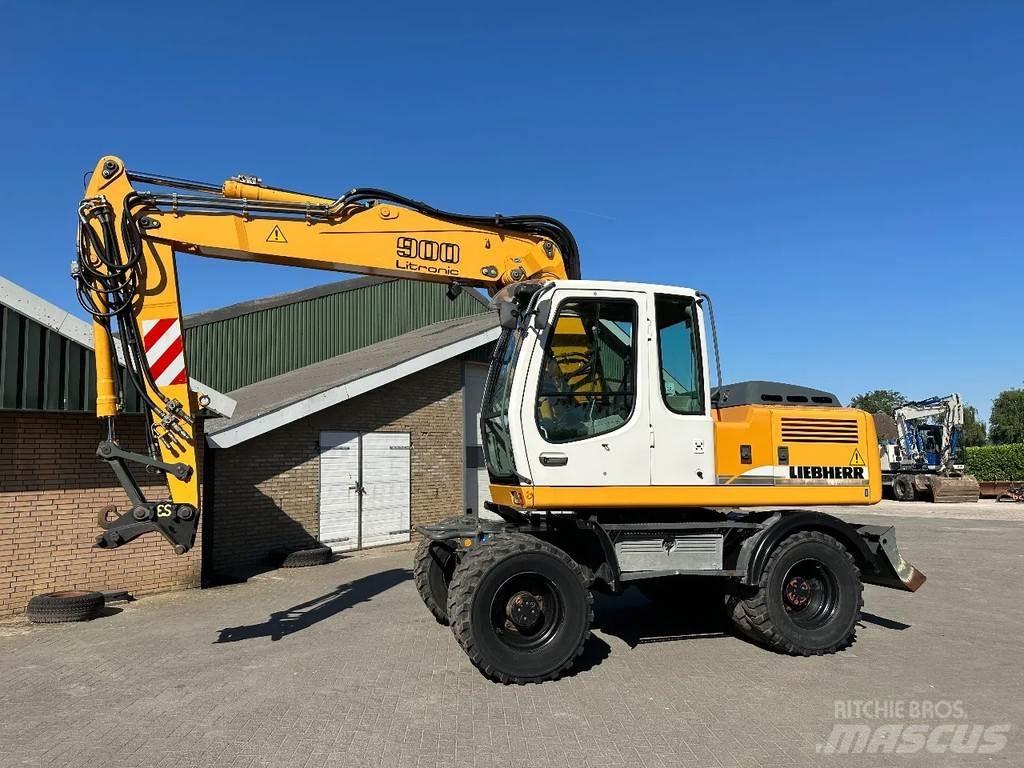 Liebherr A900C Bagri na kolesih