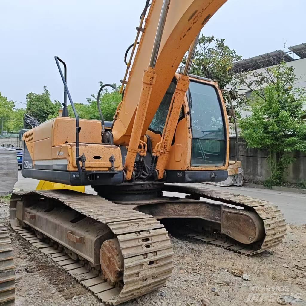 Hyundai Robex 220-9 Bagri goseničarji