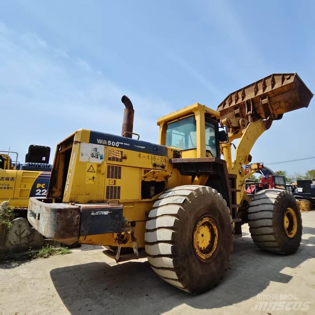 Komatsu WA 500-3 Kolesni nakladalci