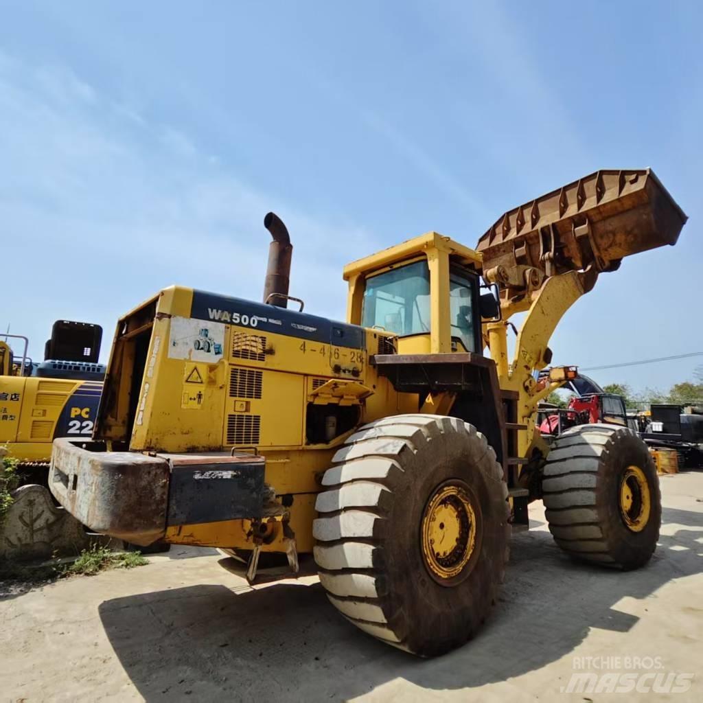 Komatsu WA 500-3 Kolesni nakladalci