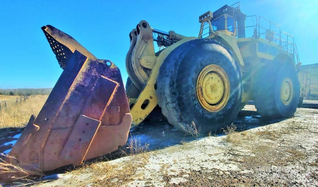 CAT 994 Kolesni nakladalci