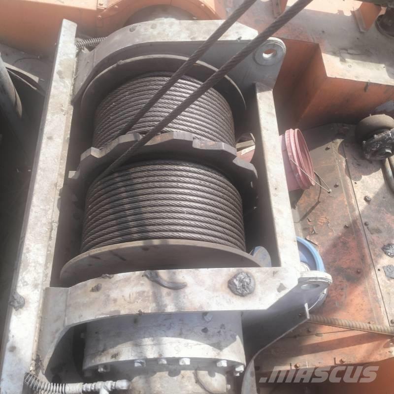 Hitachi KH 1000 Dvigala na gosenicah