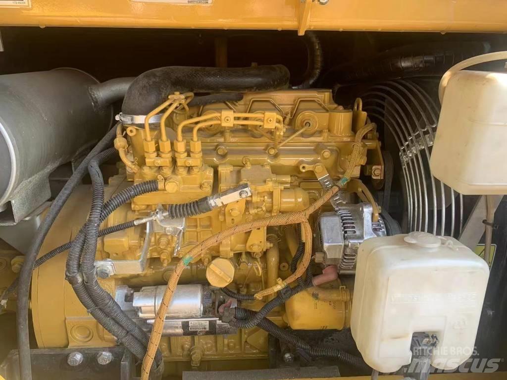 CAT 307E Bagri goseničarji