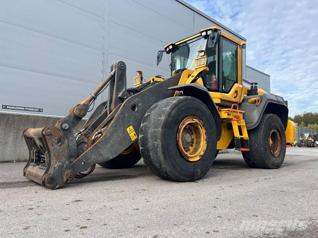 Volvo L120H Kolesni nakladalci