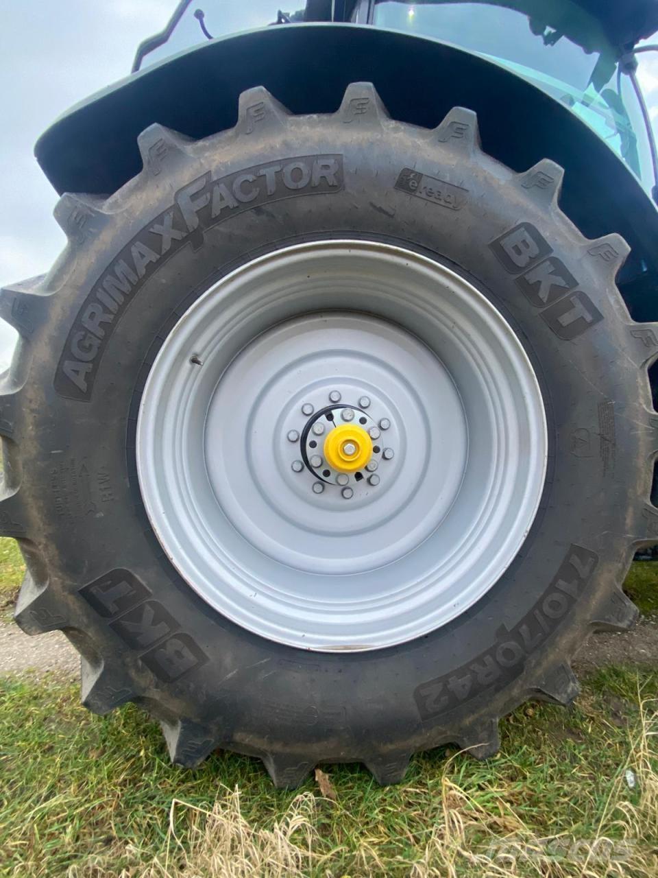 New Holland T7.230 Traktorji