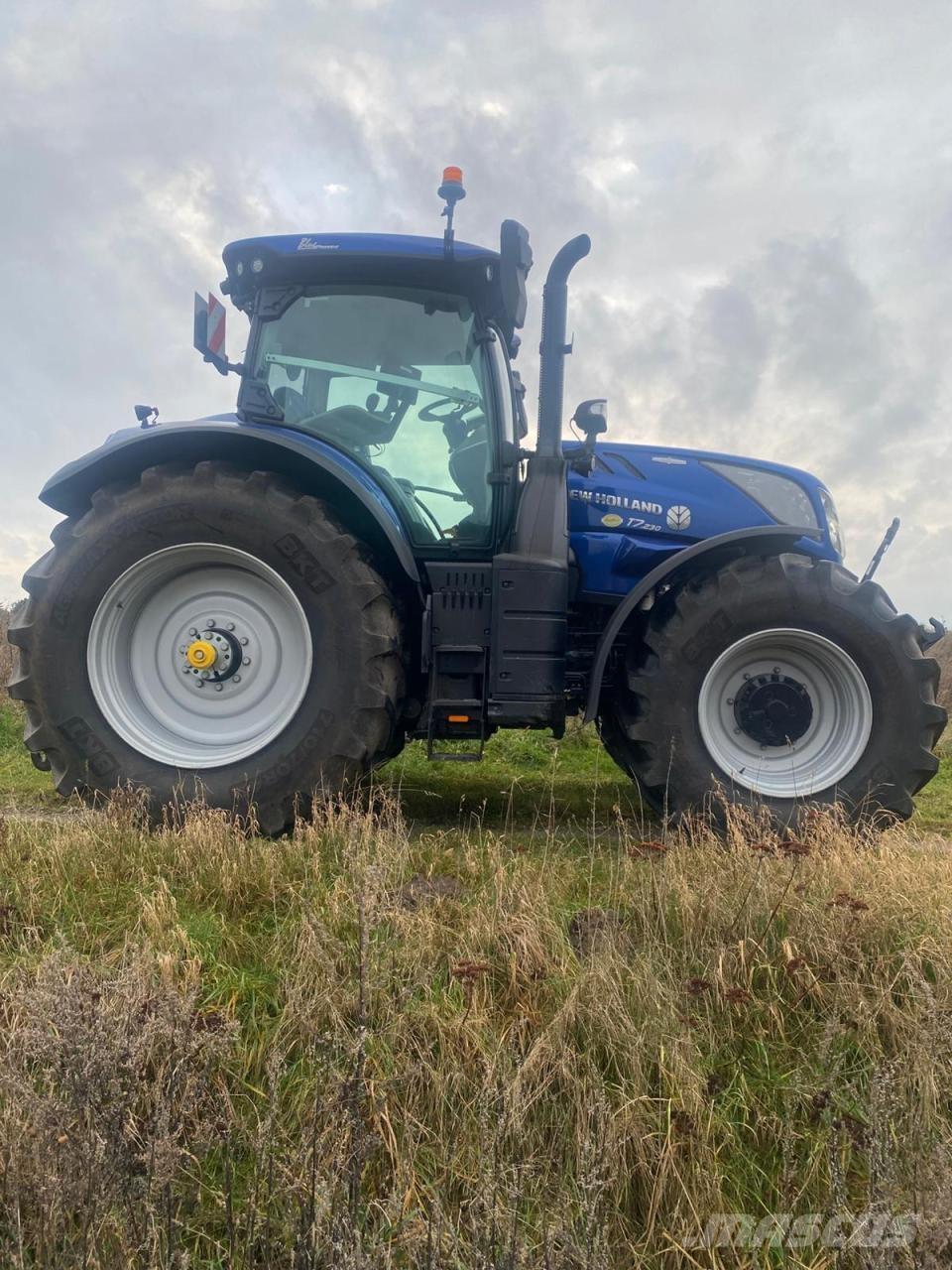 New Holland T7.230 Traktorji