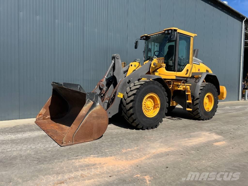 Volvo L90H Kolesni nakladalci