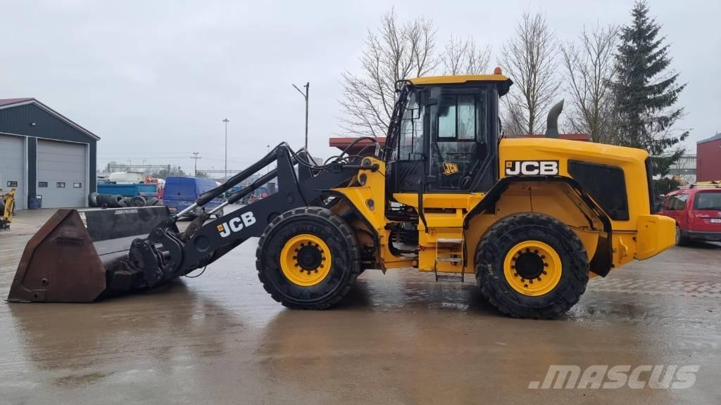 JCB 437 HT Kolesni nakladalci