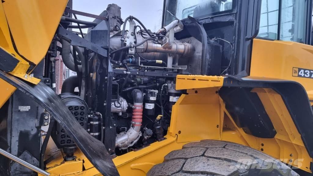 JCB 437 HT Kolesni nakladalci