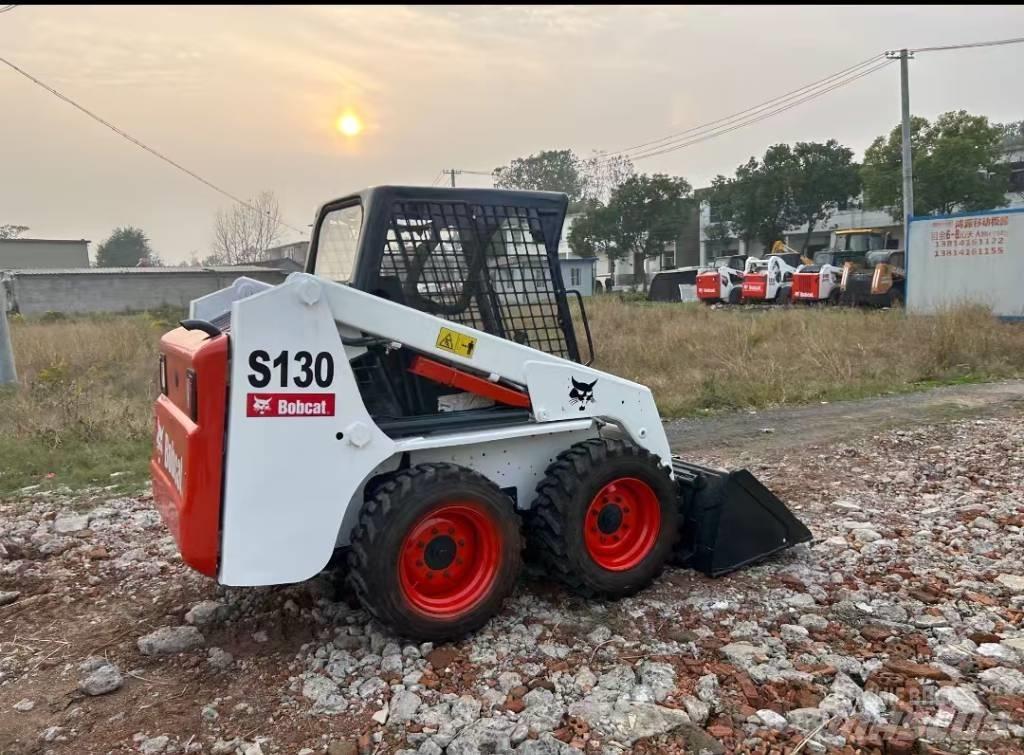 Bobcat S 130 Skid steer mini nakladalci