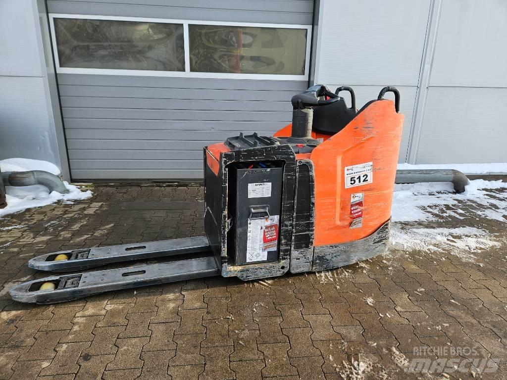 BT LPE 250 Električni viličarji