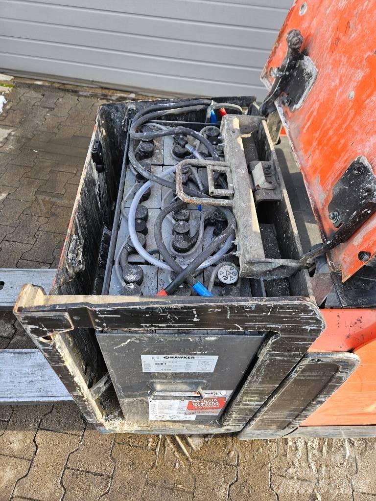 BT LPE 250 Električni viličarji