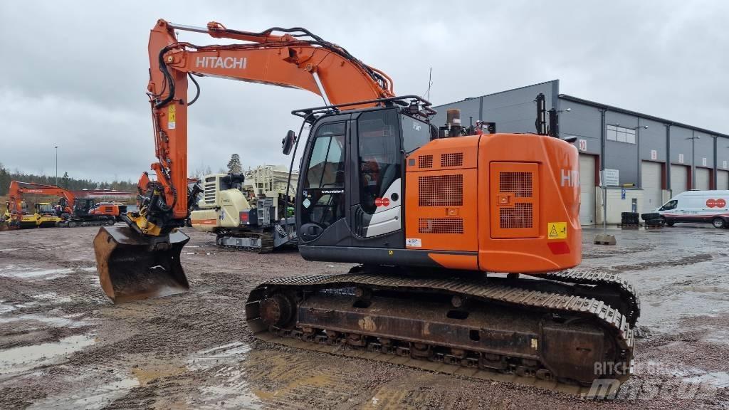 Hitachi ZX225USLC-6 Bagri goseničarji