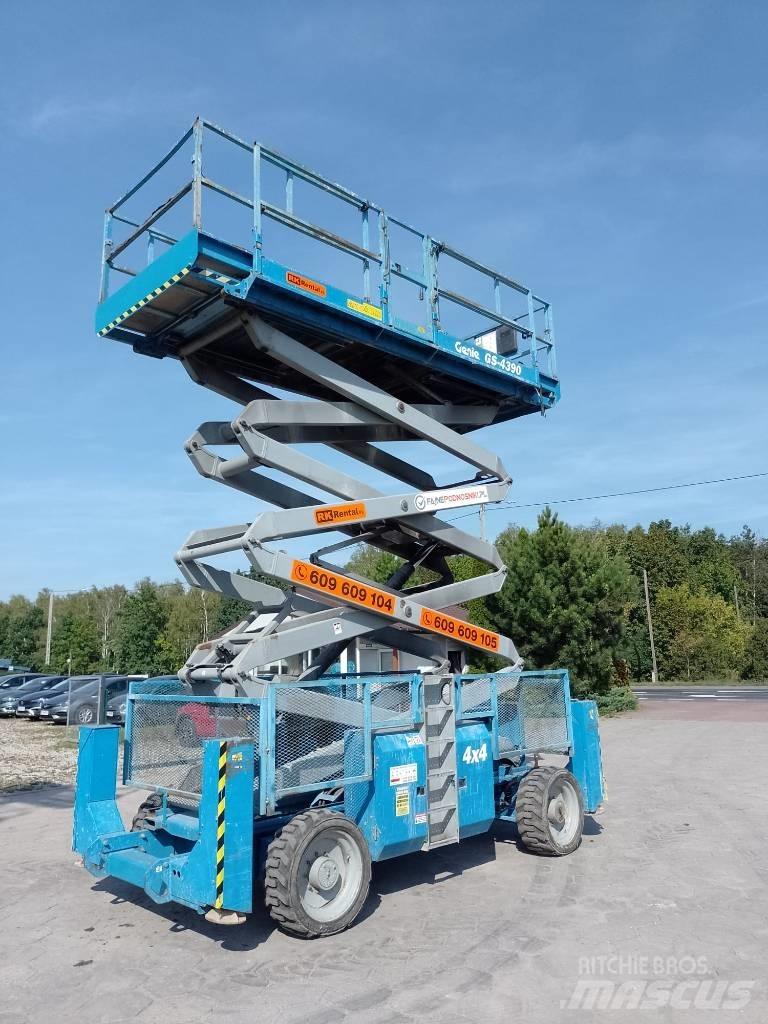 Genie GS 4390 Škarjaste dvižne ploščadi