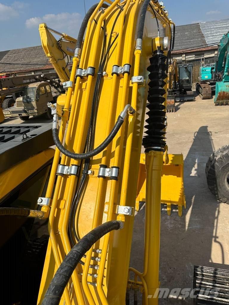 Komatsu PC 200-7 Bagri goseničarji