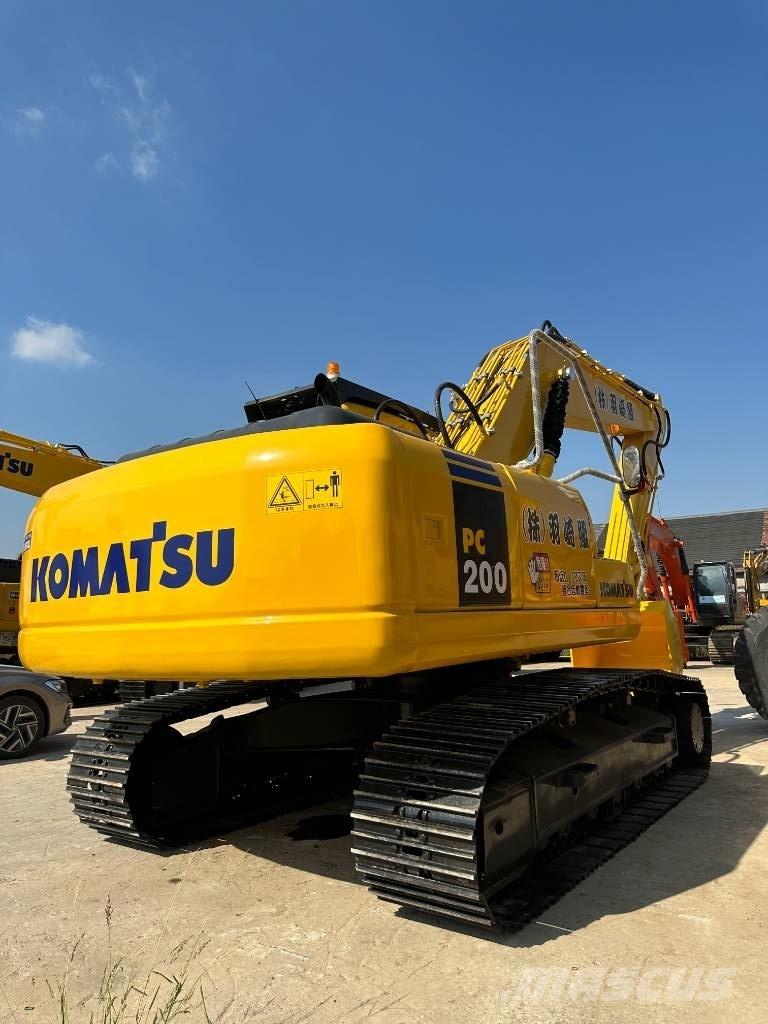 Komatsu PC 200-7 Bagri goseničarji