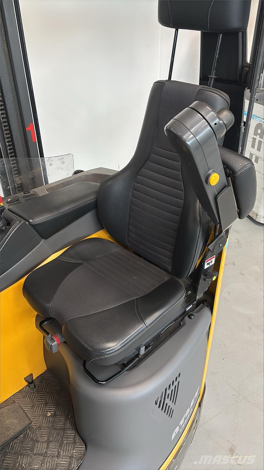 Atlet ULS120 Viličarji s pomičnim teleskopom