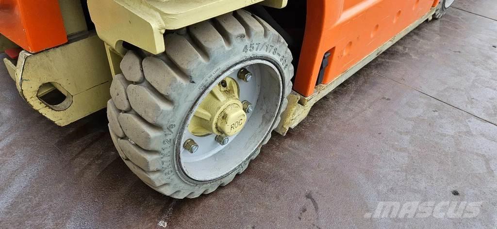 JLG TOUCAN 1210 Druga dvigala in dvižne ploščadi