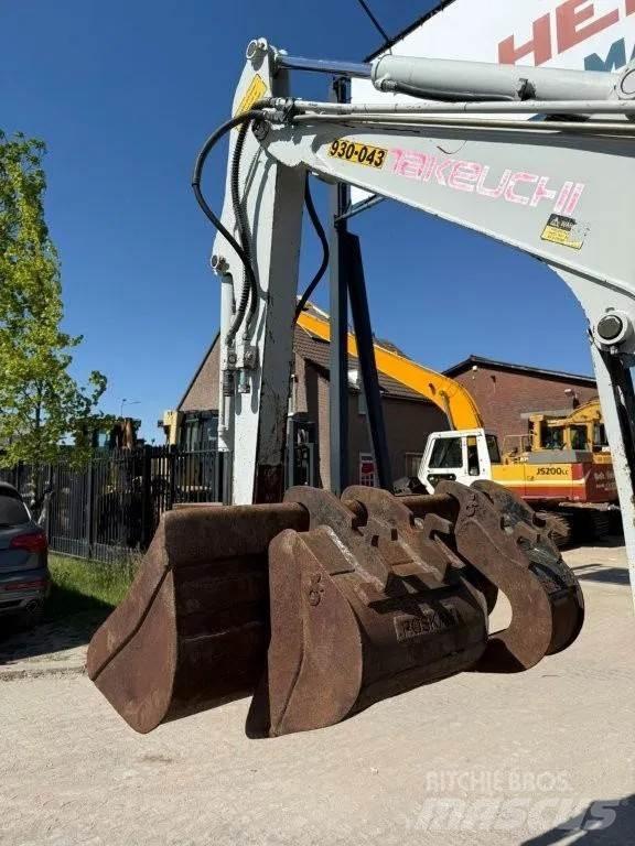 Takeuchi TB125 Mini bagri <7t