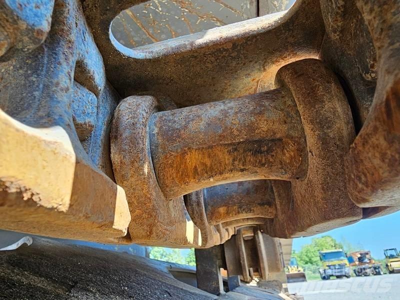 Volvo EC 240 B N LC Bagri goseničarji