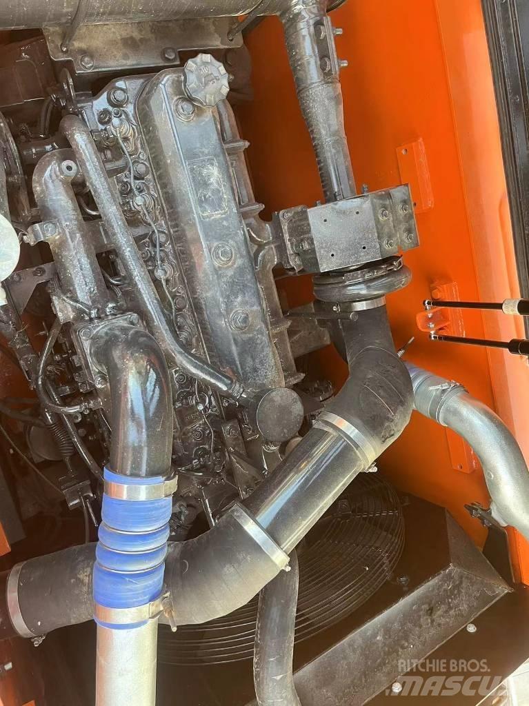 Doosan DX225LC-9C Bagri goseničarji