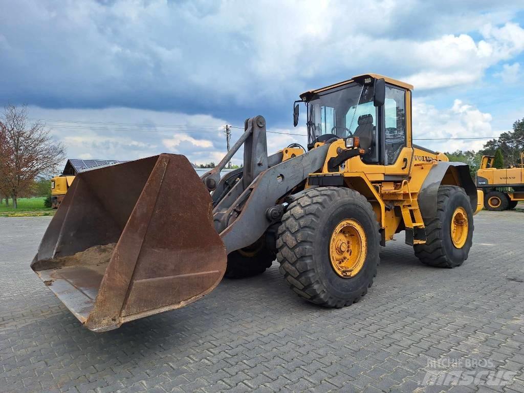Volvo L 120 F Kolesni nakladalci