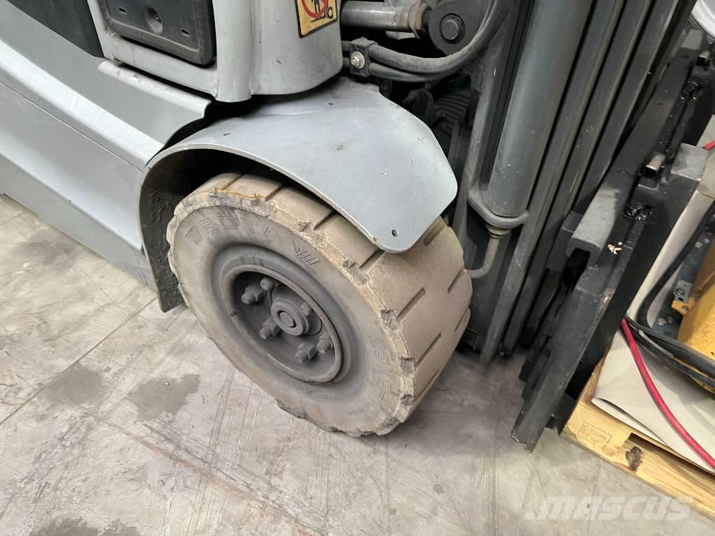 Still RX 60-25 Električni viličarji