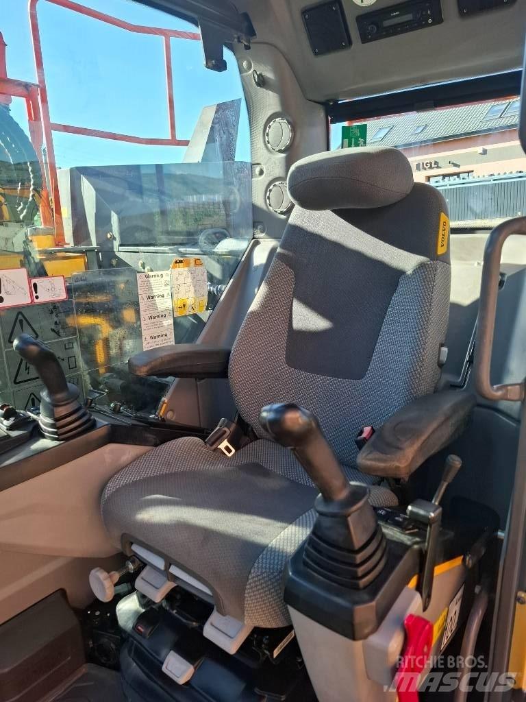 Volvo 145EL Midi bagri 7t – 12t