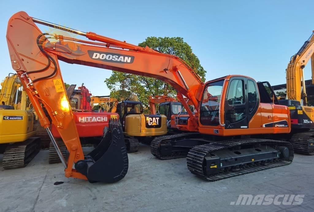 Doosan DX 225 LC Bagri goseničarji