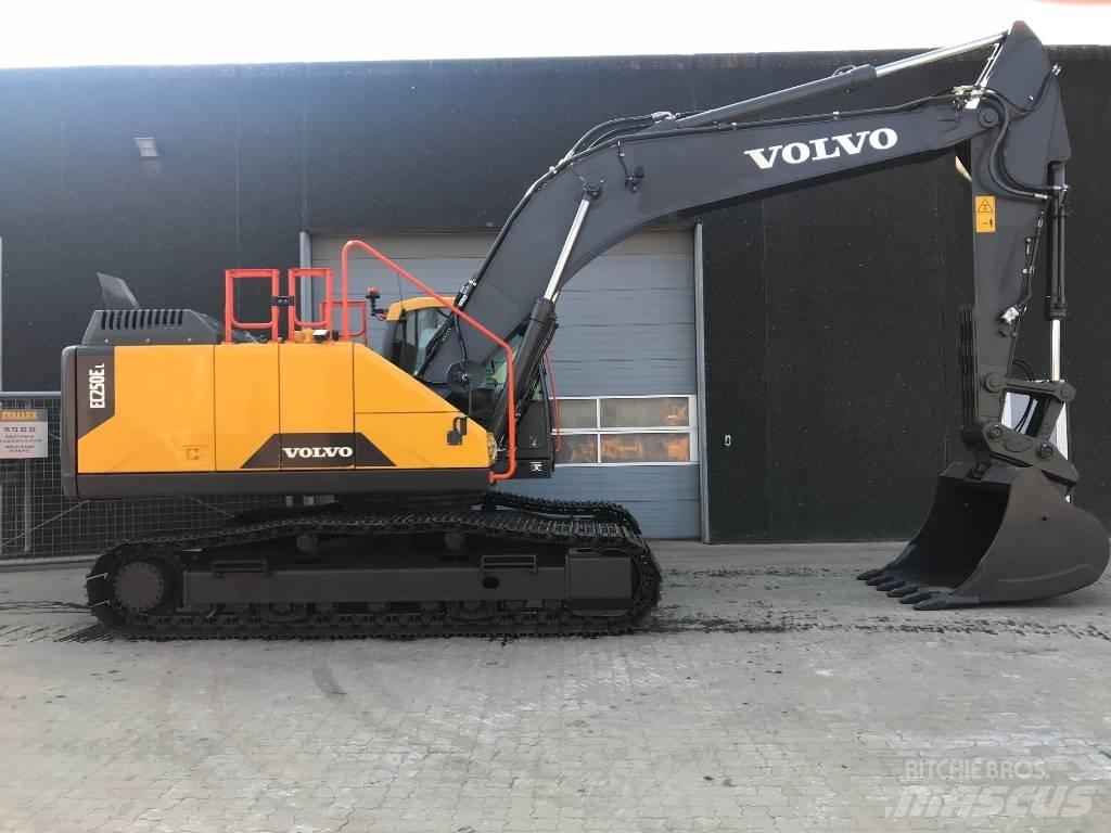 Volvo EC250E L Bagri goseničarji