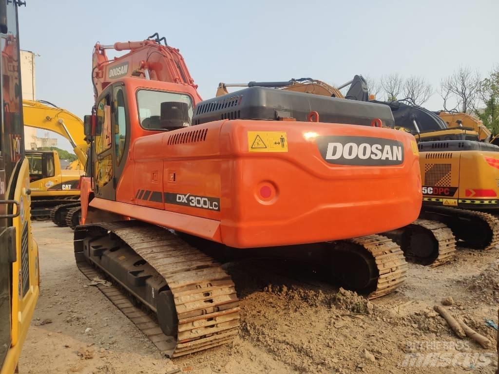Doosan dx300 Bagri goseničarji