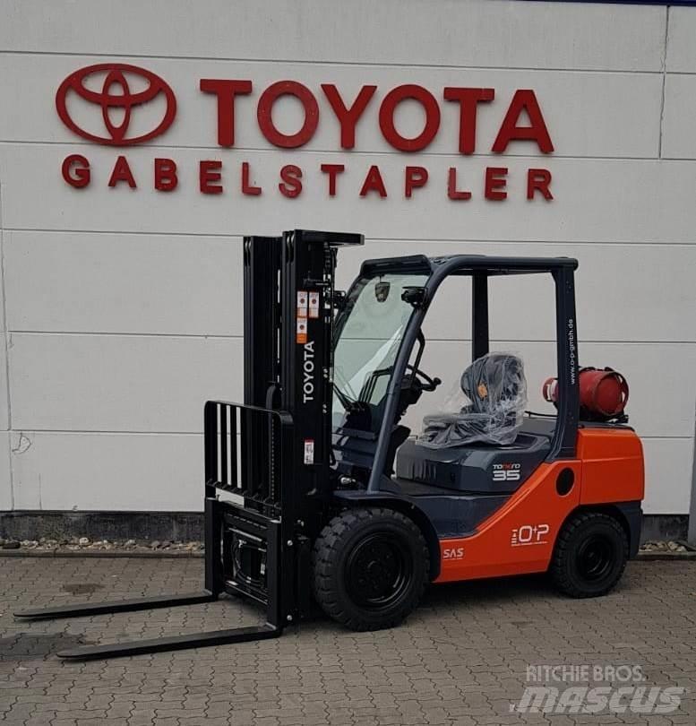 Toyota 02-8FGJF35 Plinski viličarji