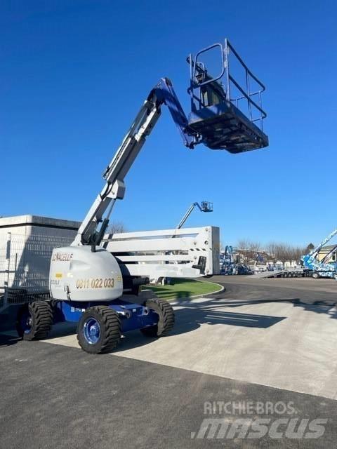 JLG 450 AJ Zglobne dvižne ploščadi